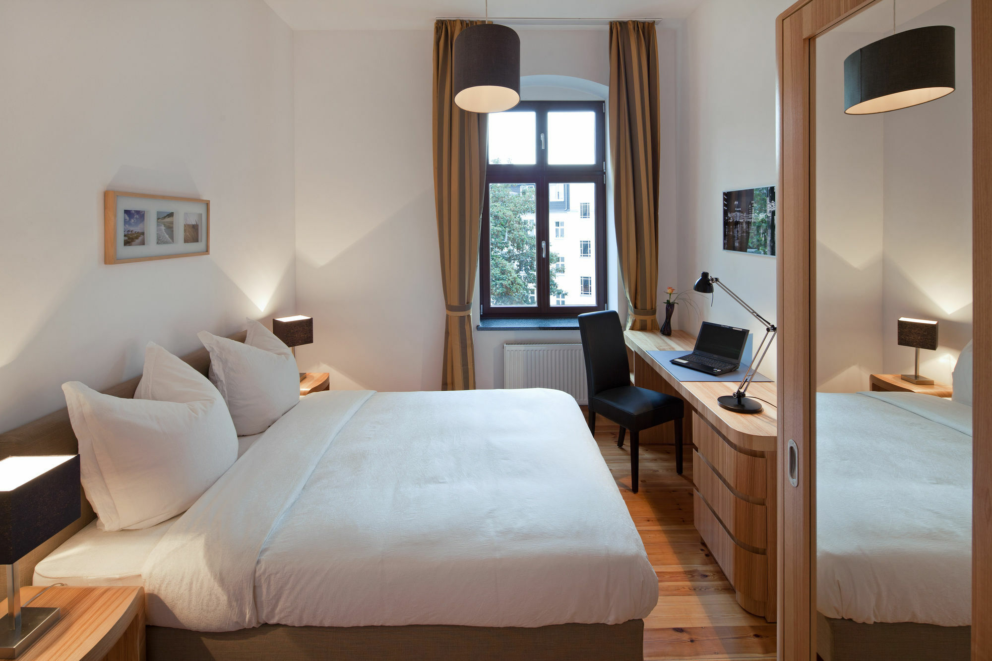 Luxoise Apartments Berlin Friedrichshain Exterior foto
